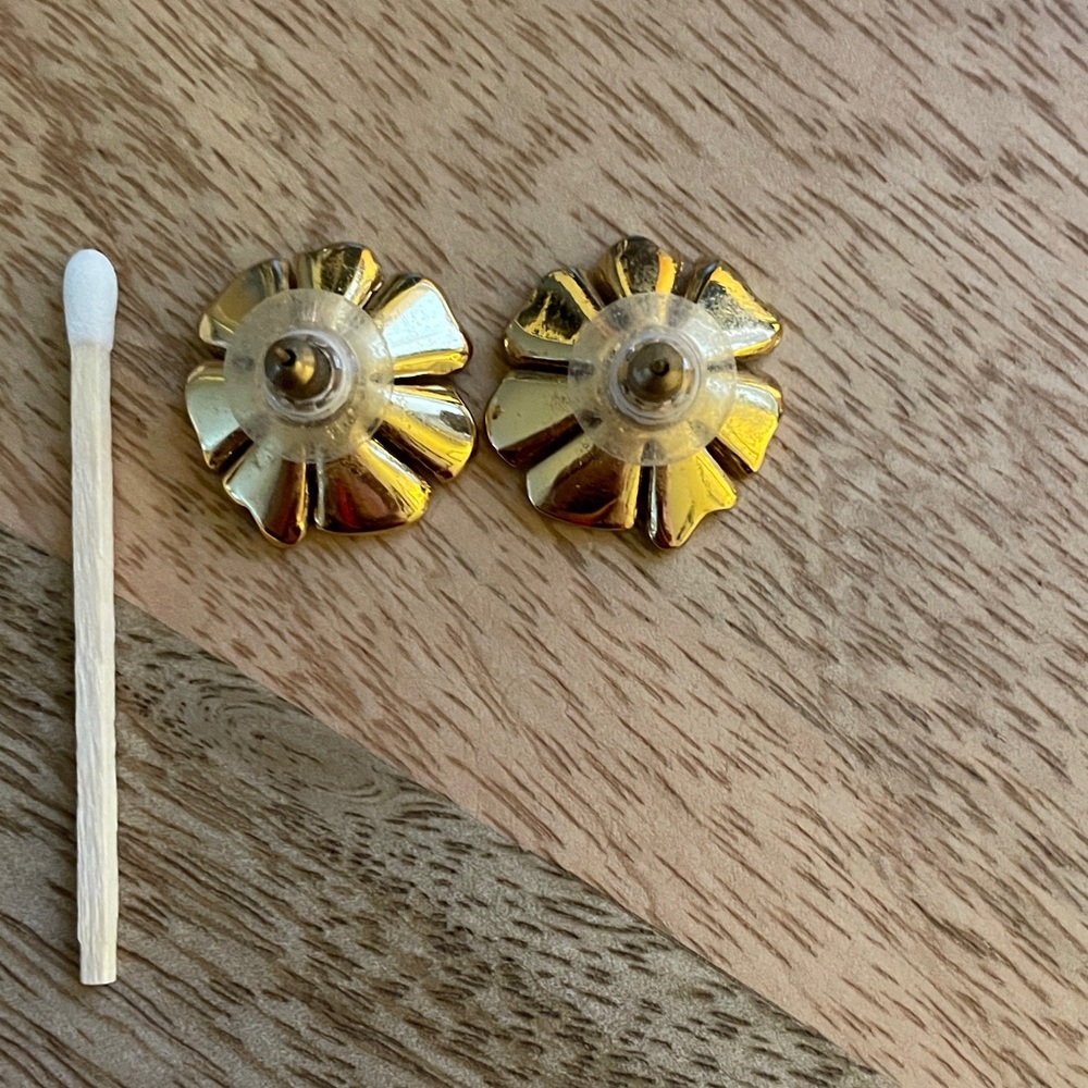Kate Spade Pink and Gold Flower Earrings - Picture 2 of 2